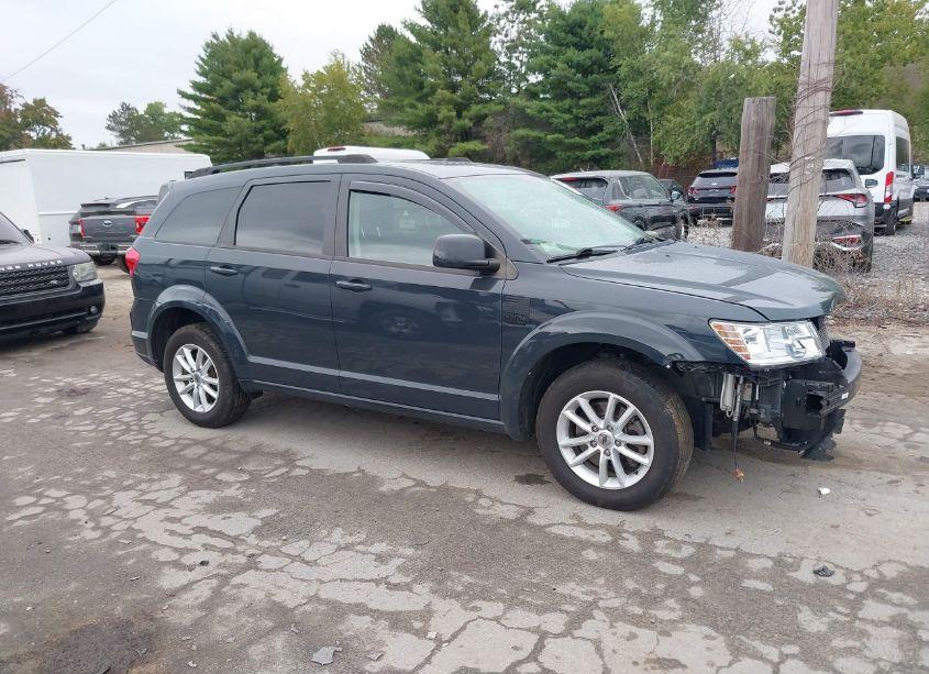 2018 Dodge Journey SXT AWD (VIN 3C4PDDBG0JT152806) main photo