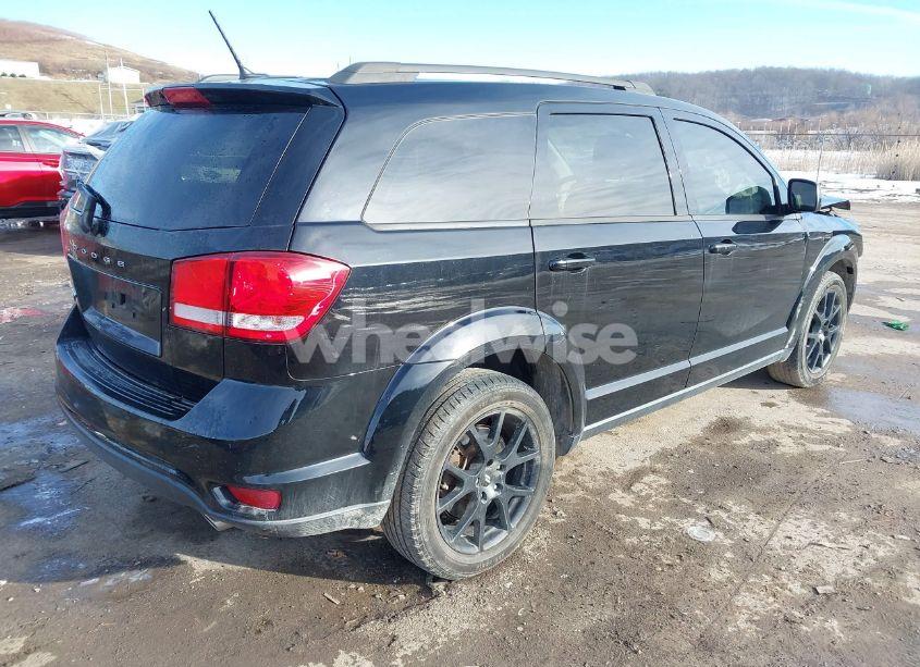 Photo 4 of 2018 Dodge Journey SXT AWD (VIN 3C4PDDBG0JT261198)
