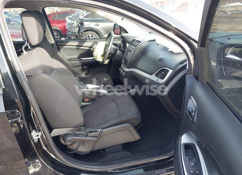 Photo 5 of 2018 Dodge Journey SXT AWD (VIN 3C4PDDBG0JT261198)