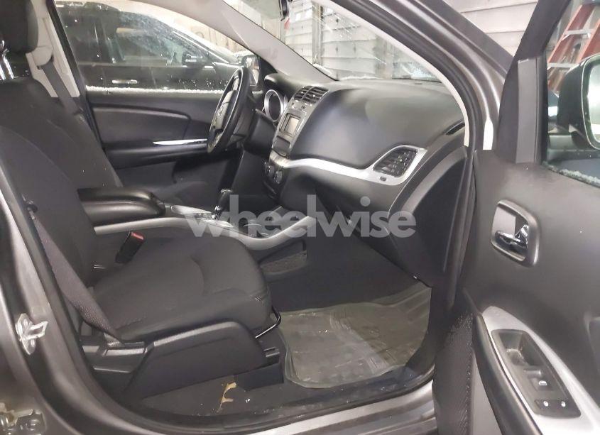 Photo 5 of 2012 Dodge Journey SXT (VIN 3C4PDDBG1CT240184)