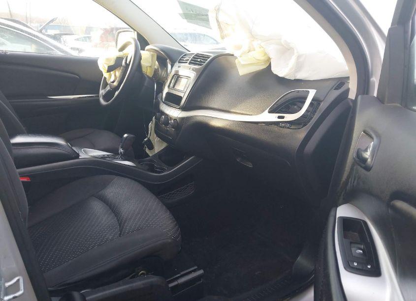 Photo 5 of 2014 Dodge Journey SXT (VIN 3C4PDDBG1ET128018)