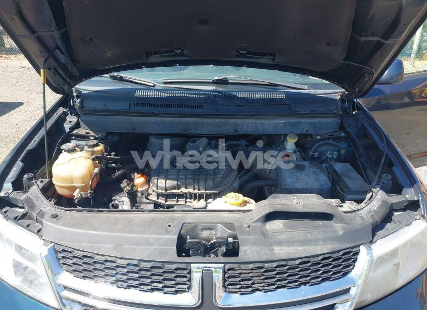 Photo 10 of 2015 Dodge Journey SXT (VIN 3C4PDDBG1FT701081)