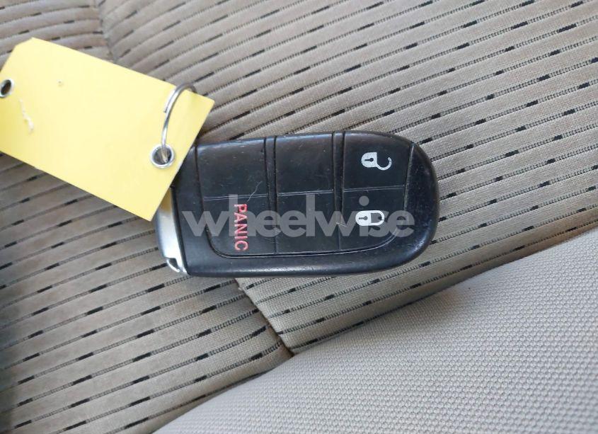 Photo 11 of 2015 Dodge Journey SXT (VIN 3C4PDDBG1FT709391)