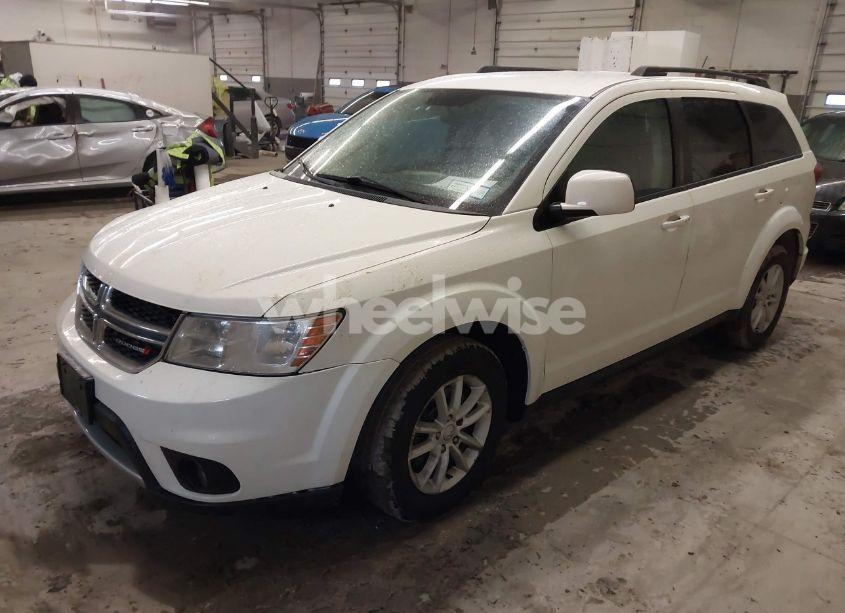 Photo 2 of 2016 Dodge Journey SXT (VIN 3C4PDDBG1GT204677)