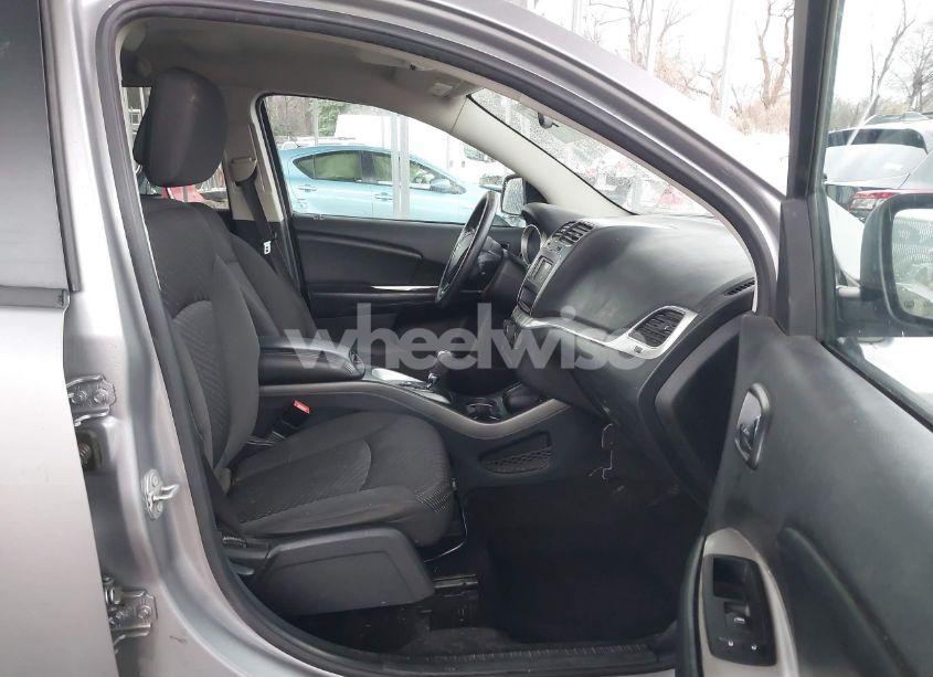 Photo 5 of 2017 Dodge Journey SXT AWD (VIN 3C4PDDBG1HT578398)