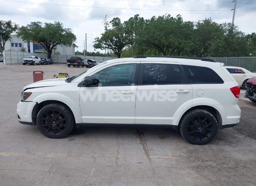 Photo 14 of 2019 Dodge Journey SE AWD (VIN 3C4PDDBG1KT752137)