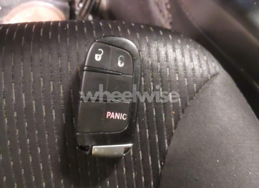 Photo 11 of 2017 Dodge Journey SXT AWD (VIN 3C4PDDBG2HT618181)