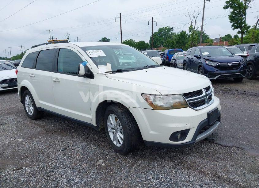 2017 Dodge Journey SXT AWD (VIN 3C4PDDBG2HT702775) main photo