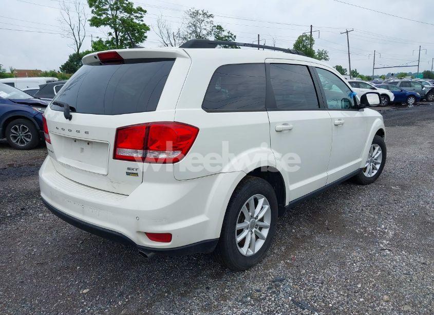 Photo 4 of 2017 Dodge Journey SXT AWD (VIN 3C4PDDBG2HT702775)