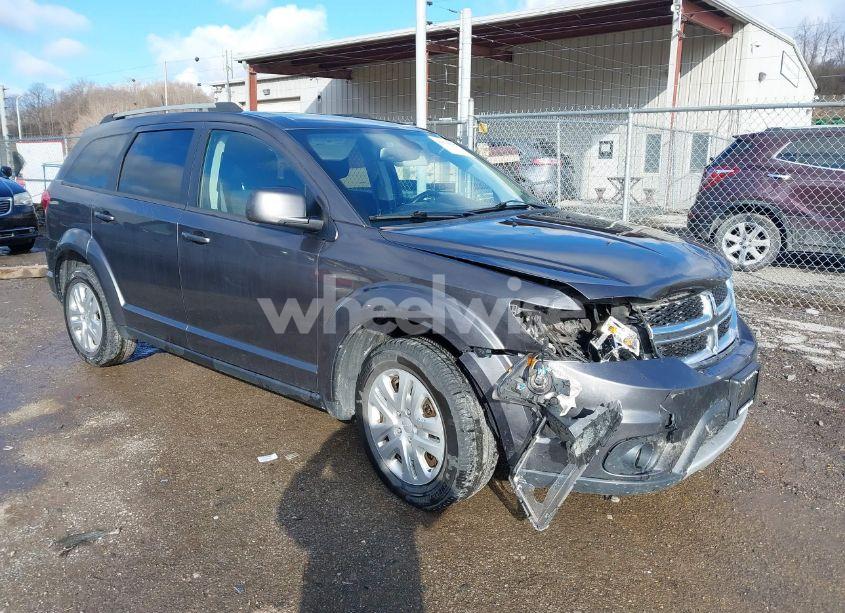 2019 Dodge Journey SE AWD (VIN 3C4PDDBG2KT775054) main photo