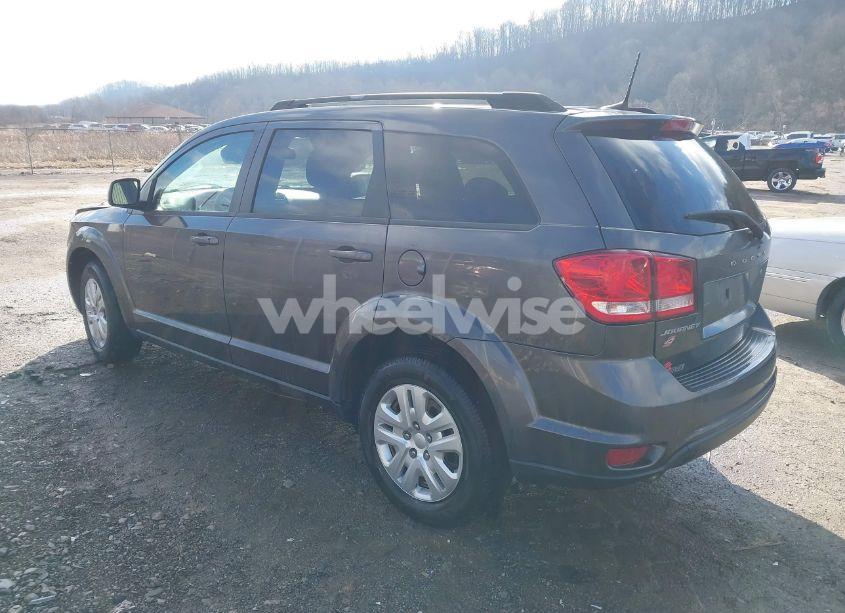 Photo 3 of 2019 Dodge Journey SE AWD (VIN 3C4PDDBG2KT775054)