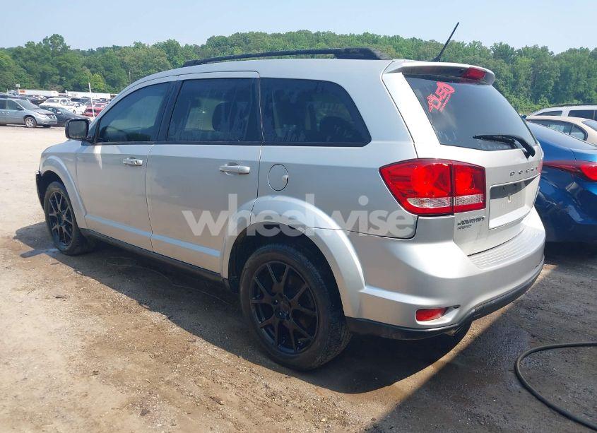 Photo 3 of 2013 Dodge Journey SXT (VIN 3C4PDDBG3DT661924)