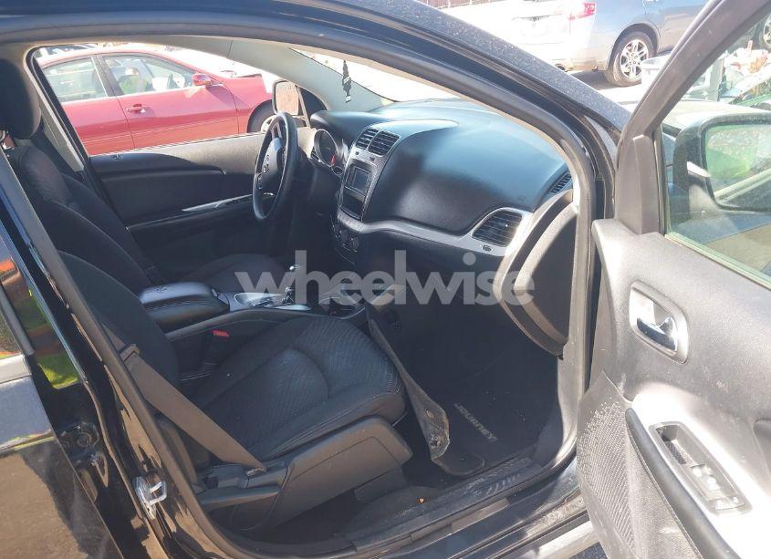 Photo 5 of 2016 Dodge Journey SXT (VIN 3C4PDDBG3GT215910)