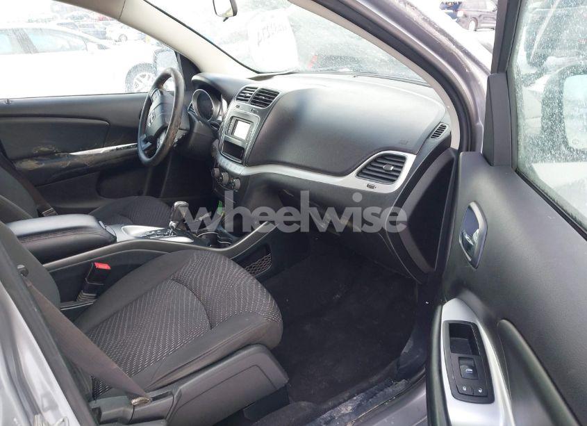 Photo 5 of 2017 Dodge Journey SXT AWD (VIN 3C4PDDBG3HT540378)