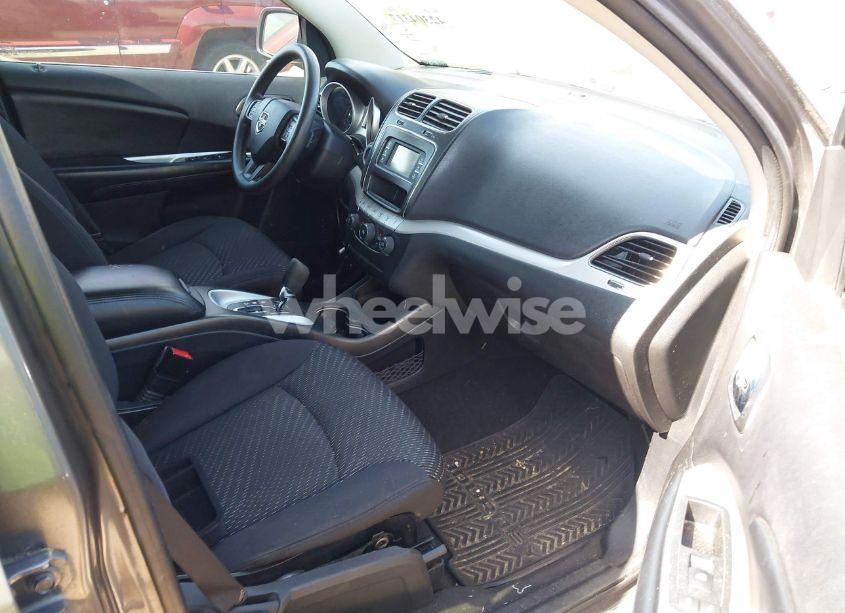 Photo 5 of 2013 Dodge Journey SXT (VIN 3C4PDDBG4DT619861)