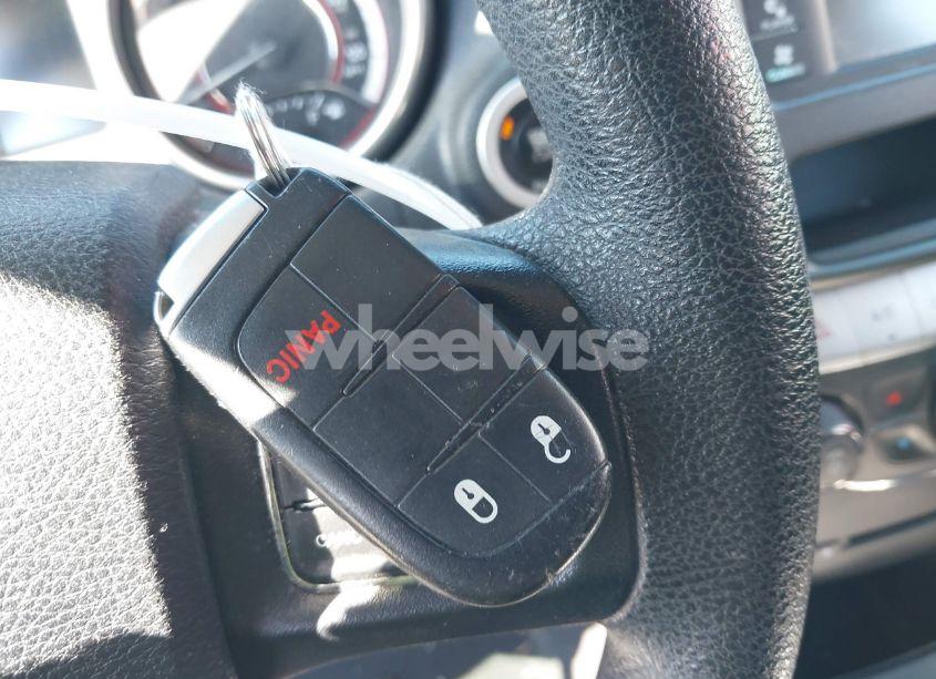 Photo 11 of 2014 Dodge Journey SXT (VIN 3C4PDDBG4ET212155)