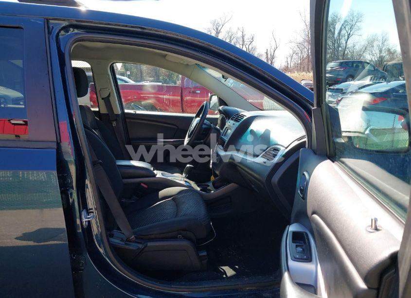 Photo 5 of 2014 Dodge Journey SXT (VIN 3C4PDDBG4ET212155)