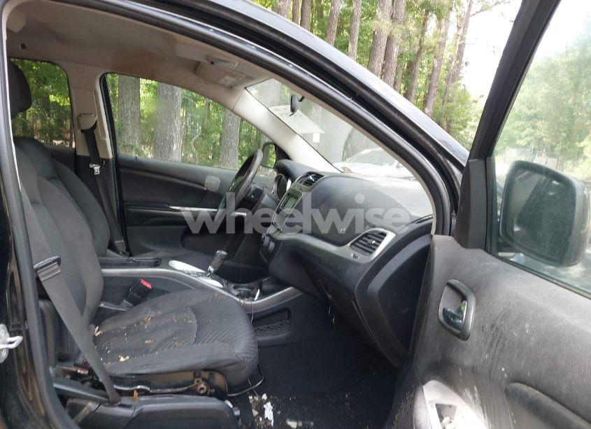 Photo 5 of 2014 Dodge Journey SXT (VIN 3C4PDDBG4ET297630)