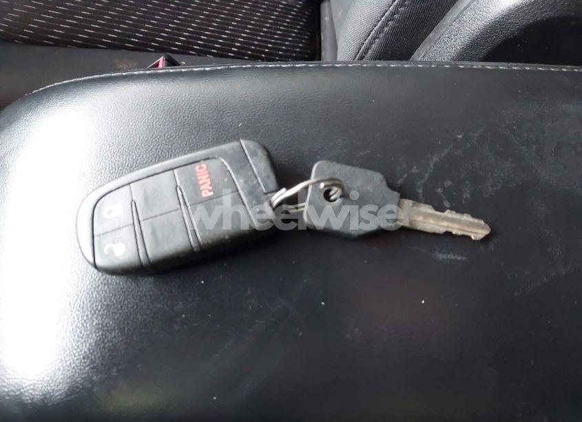 Photo 11 of 2016 Dodge Journey SXT (VIN 3C4PDDBG4GT100894)