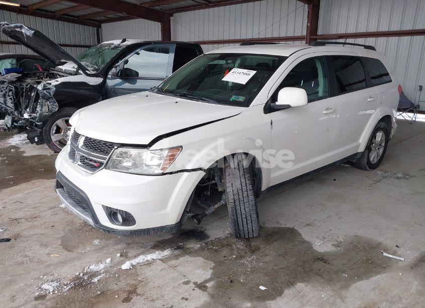 Photo 2 of 2016 Dodge Journey SXT (VIN 3C4PDDBG4GT100894)