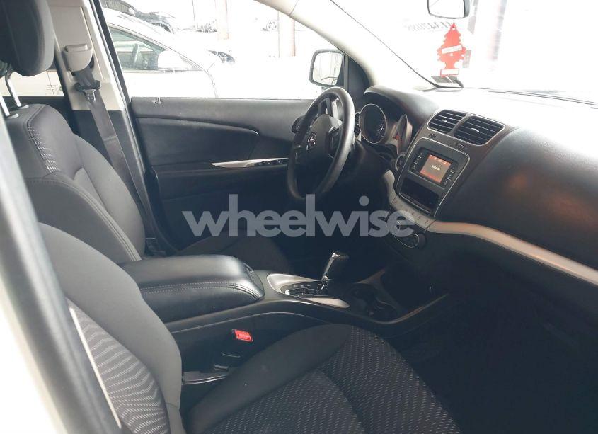 Photo 5 of 2016 Dodge Journey SXT (VIN 3C4PDDBG4GT100894)