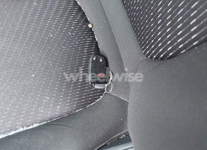 Photo 11 of 2016 Dodge Journey SXT (VIN 3C4PDDBG4GT243408)