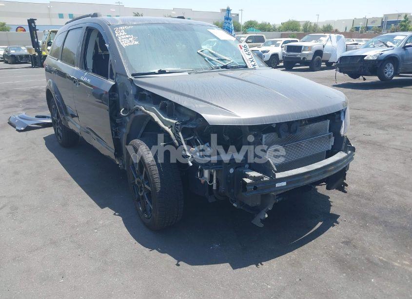 2018 Dodge Journey SXT AWD (VIN 3C4PDDBG4JT323136) main photo