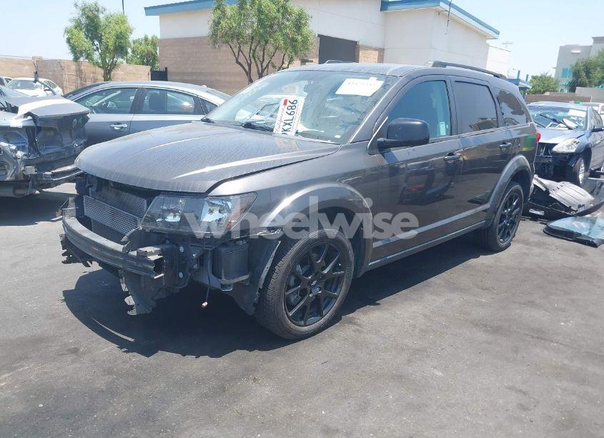 Photo 2 of 2018 Dodge Journey SXT AWD (VIN 3C4PDDBG4JT323136)