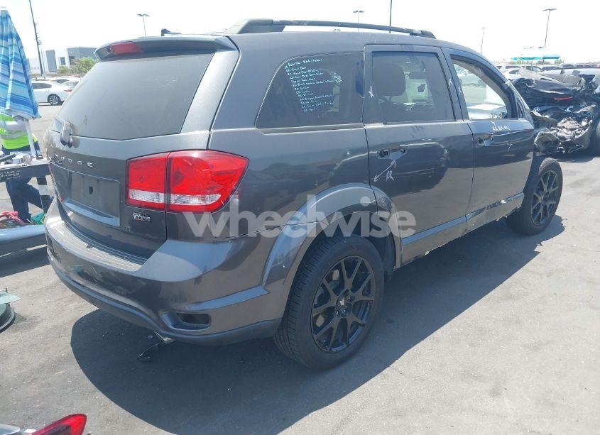 Photo 4 of 2018 Dodge Journey SXT AWD (VIN 3C4PDDBG4JT323136)