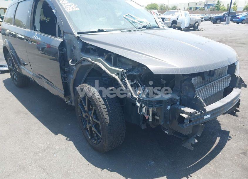 Photo 6 of 2018 Dodge Journey SXT AWD (VIN 3C4PDDBG4JT323136)