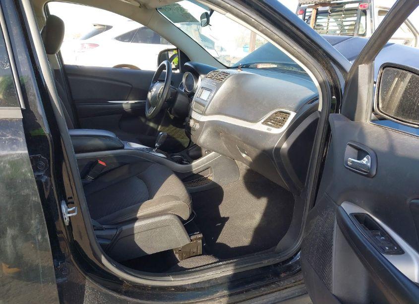 Photo 5 of 2015 Dodge Journey SXT (VIN 3C4PDDBG5FT526043)