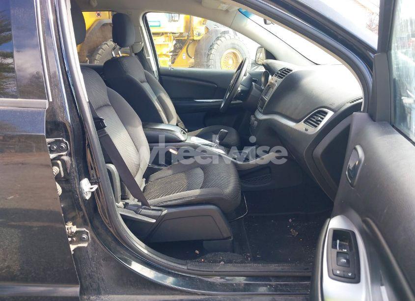 Photo 5 of 2015 Dodge Journey SXT (VIN 3C4PDDBG6FT561173)