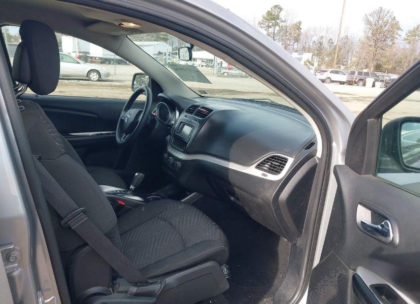 Photo 5 of 2016 Dodge Journey SXT (VIN 3C4PDDBG6GT150163)