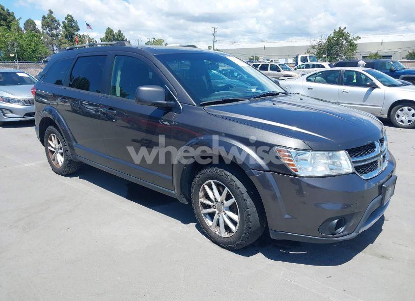 2017 Dodge Journey SXT AWD (VIN 3C4PDDBG6HT574394) main photo