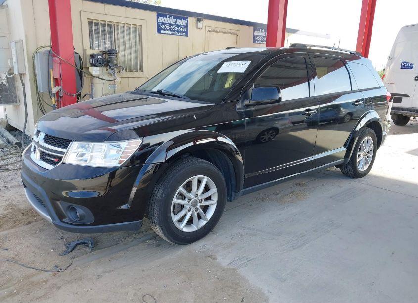 Photo 2 of 2017 Dodge Journey SXT AWD (VIN 3C4PDDBG6HT579854)
