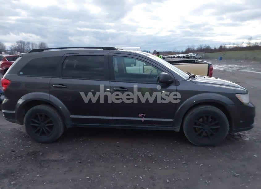 Photo 14 of 2019 Dodge Journey SE AWD (VIN 3C4PDDBG6KT834087)