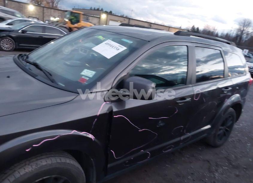 Photo 18 of 2019 Dodge Journey SE AWD (VIN 3C4PDDBG6KT834087)