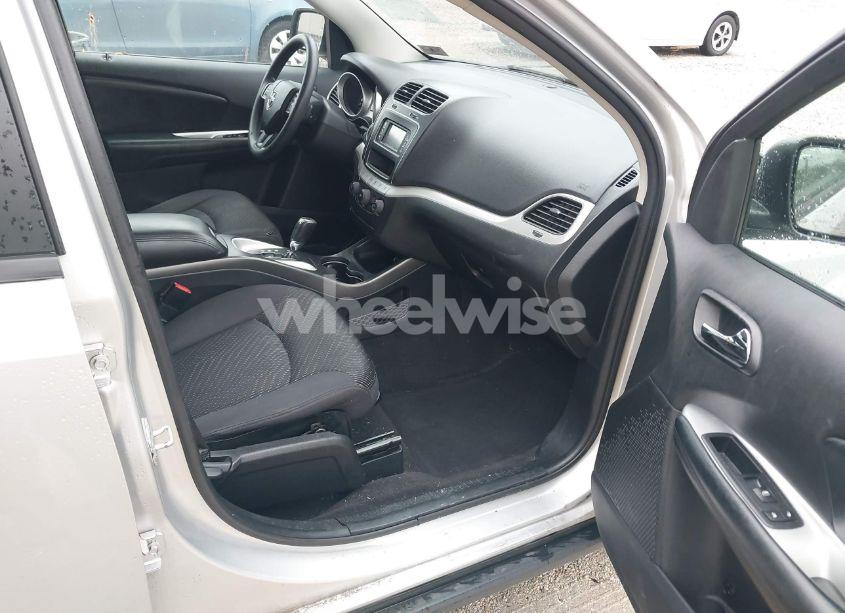 Photo 5 of 2013 Dodge Journey SXT (VIN 3C4PDDBG7DT548171)