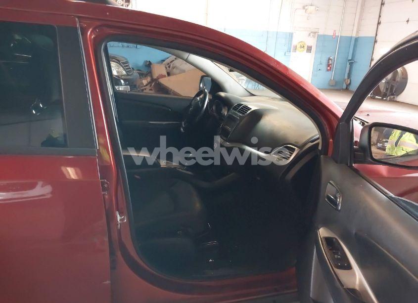 Photo 5 of 2014 Dodge Journey SXT (VIN 3C4PDDBG7ET173514)