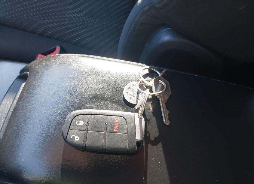 Photo 11 of 2014 Dodge Journey SXT (VIN 3C4PDDBG7ET251404)