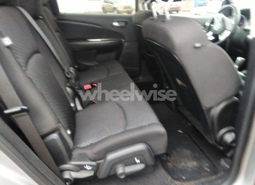 Photo 8 of 2015 Dodge Journey SXT (VIN 3C4PDDBG7FT739740)