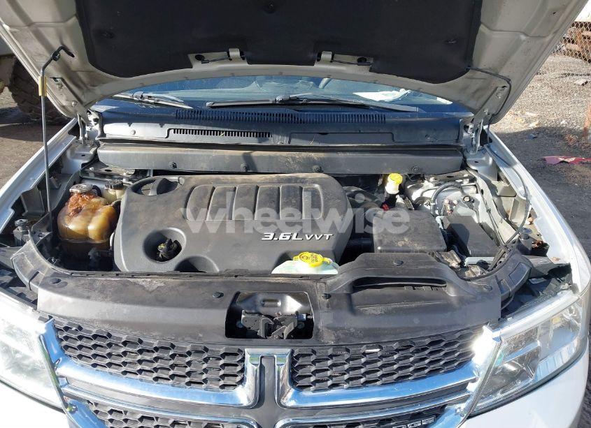 Photo 10 of 2012 Dodge Journey SXT (VIN 3C4PDDBG8CT202614)