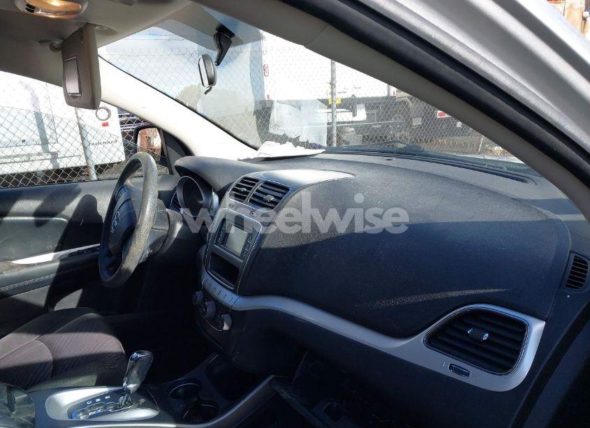 Photo 5 of 2012 Dodge Journey SXT (VIN 3C4PDDBG8CT202614)