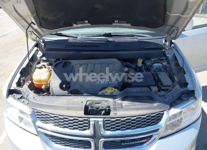 Photo 10 of 2014 Dodge Journey SXT (VIN 3C4PDDBG8ET212188)