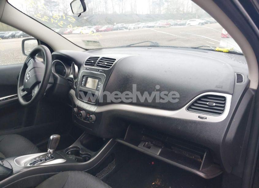 Photo 5 of 2016 Dodge Journey SXT (VIN 3C4PDDBG8GT100882)