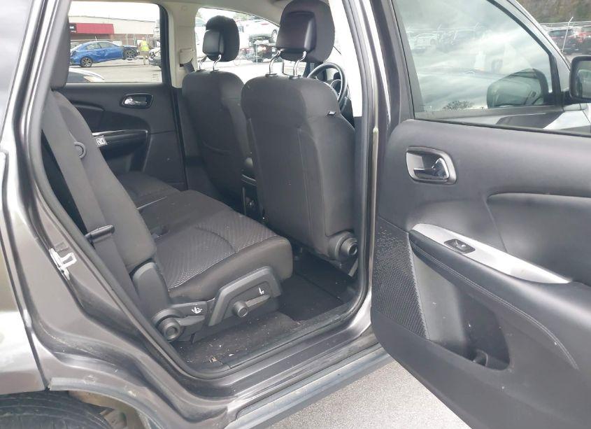 Photo 8 of 2017 Dodge Journey SXT AWD (VIN 3C4PDDBG8HT591987)