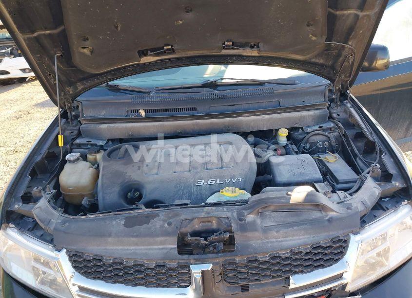 Photo 10 of 2014 Dodge Journey SXT (VIN 3C4PDDBG9ET190539)