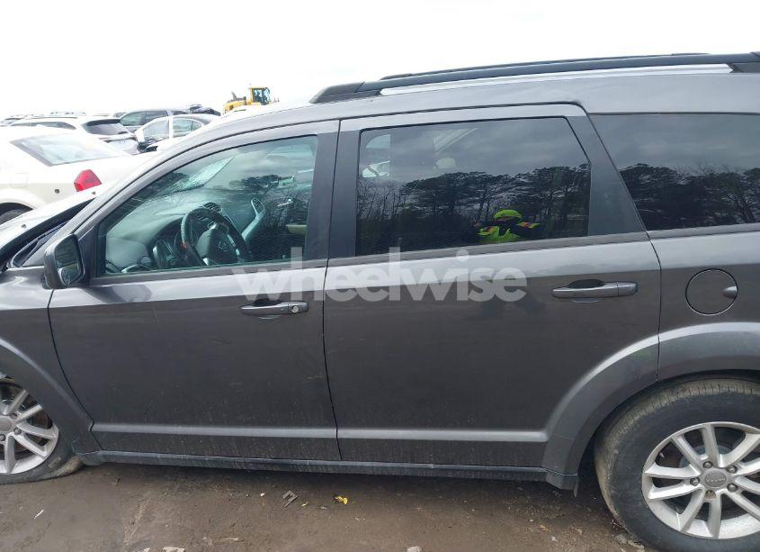 Photo 14 of 2015 Dodge Journey SXT (VIN 3C4PDDBG9FT538535)