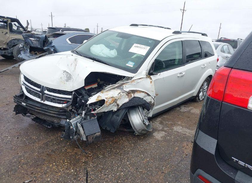 Photo 2 of 2017 Dodge Journey SXT AWD (VIN 3C4PDDBG9HT592128)