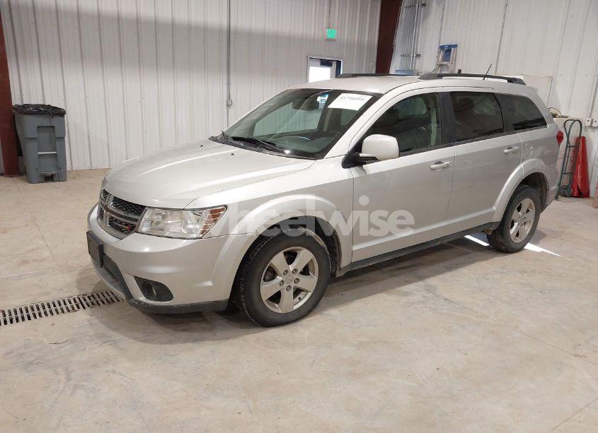 Photo 2 of 2012 Dodge Journey SXT (VIN 3C4PDDBGXCT257498)